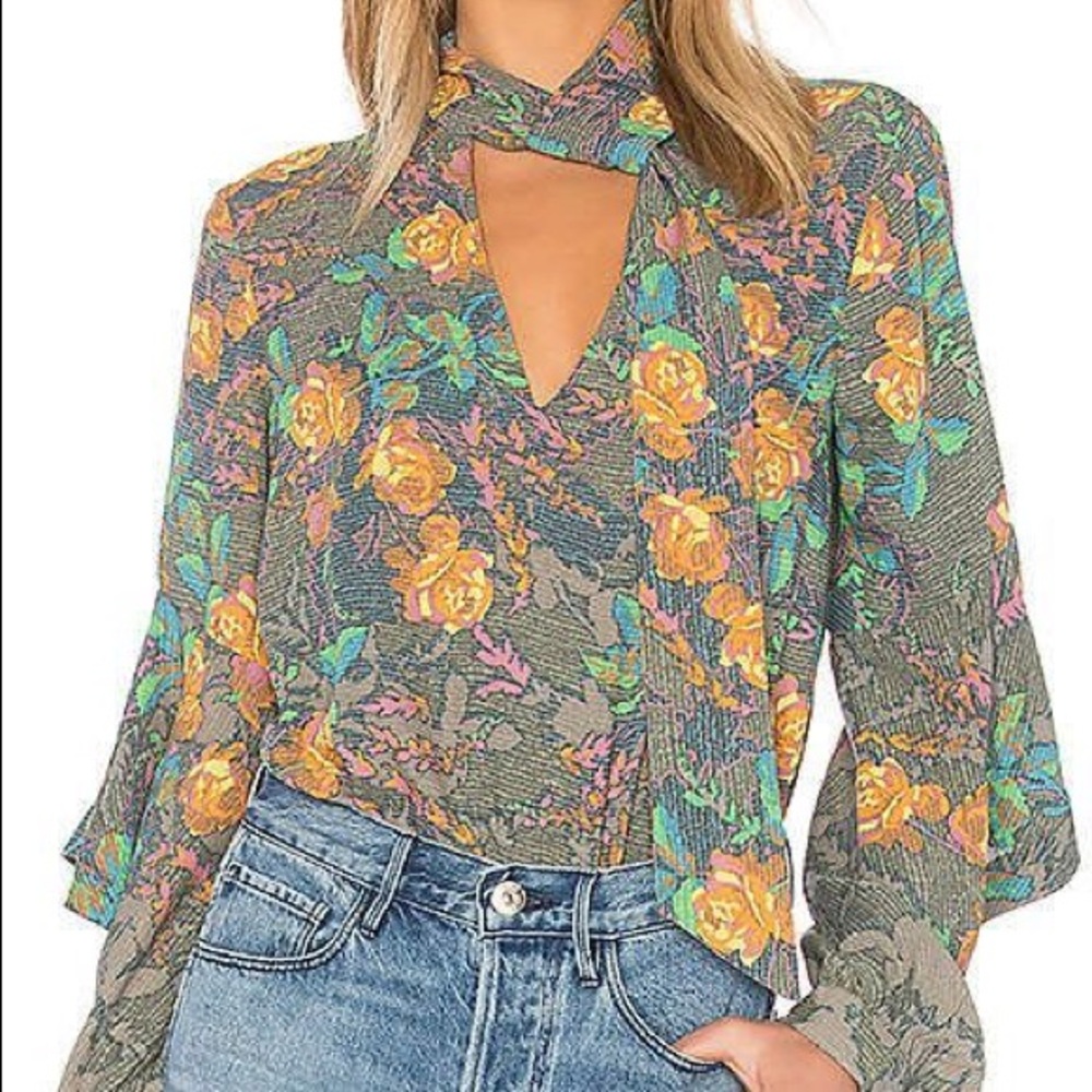 NWT BCBGMAXAZRIA ‘Jade’ Floral Tie-Neck Top - S
